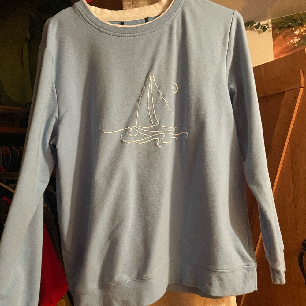 Light blue crewneck